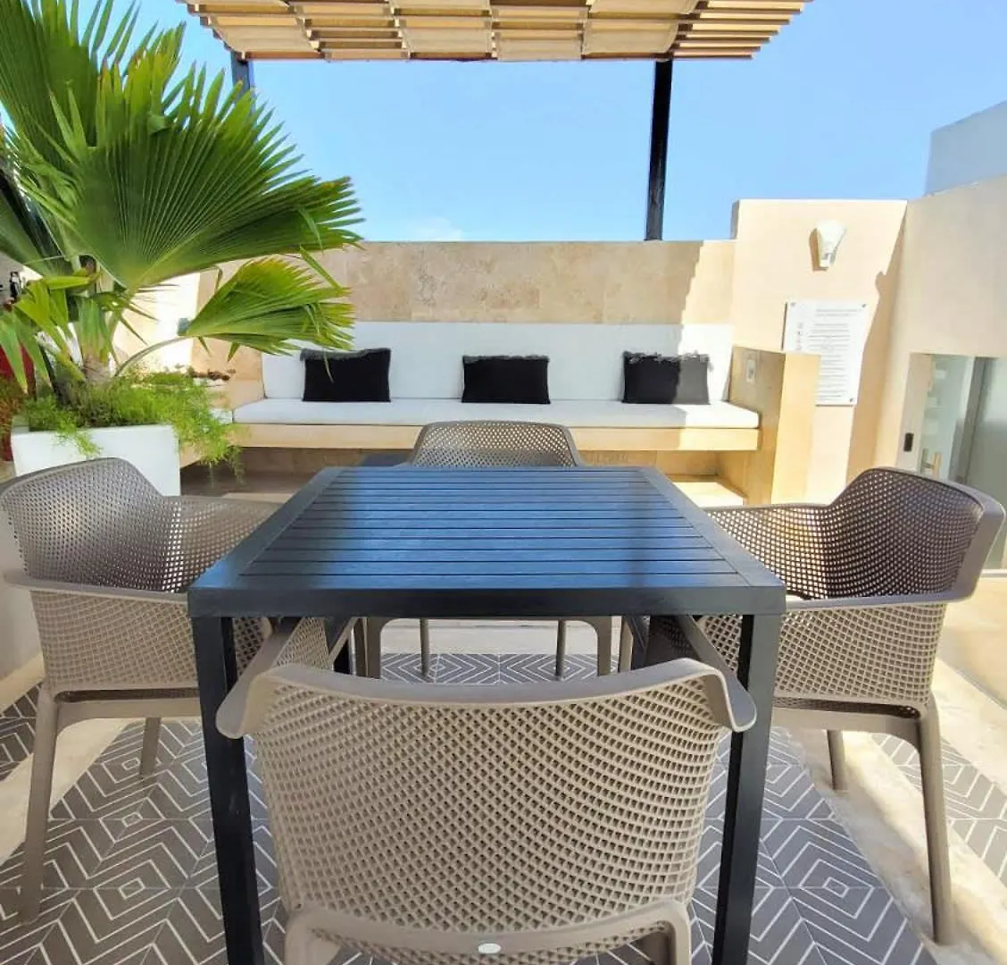 Oceanview Rooftop Pool Balcony Steps To Beach 普拉亚卡门 度假居